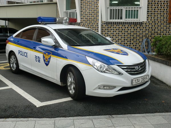 Хендай Соната полиция