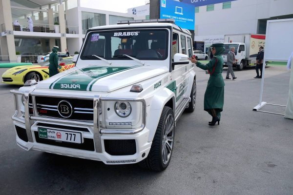 Гелик Брабус полиция Дубаи