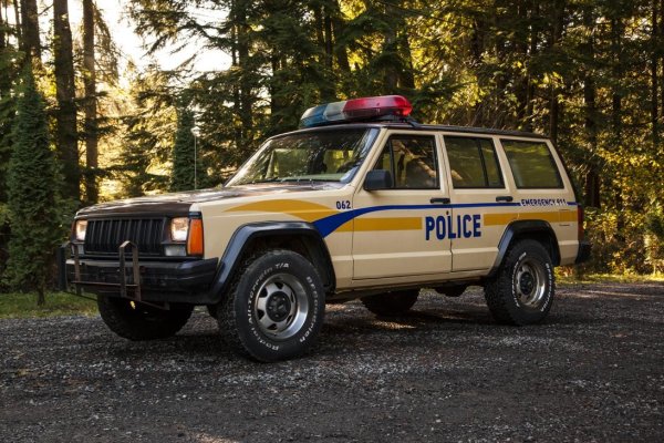 Jeep Cherokee Police 2001
