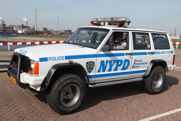 Jeep Cherokee Police 2001