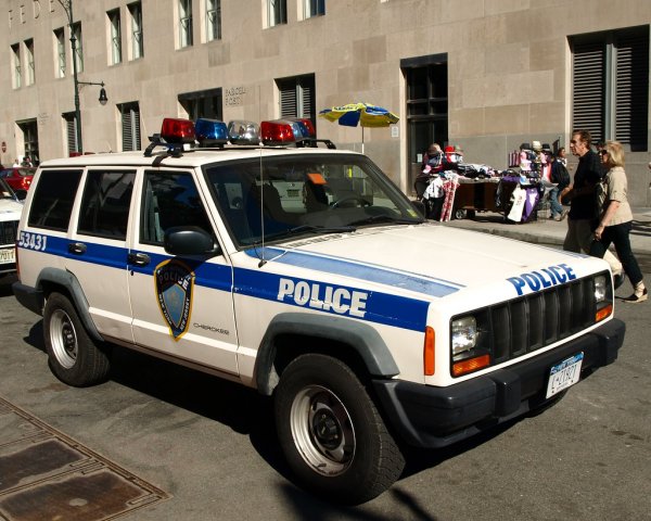 Jeep Cherokee Police
