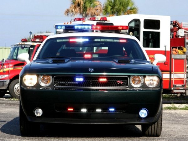 Додж Челленджер Police