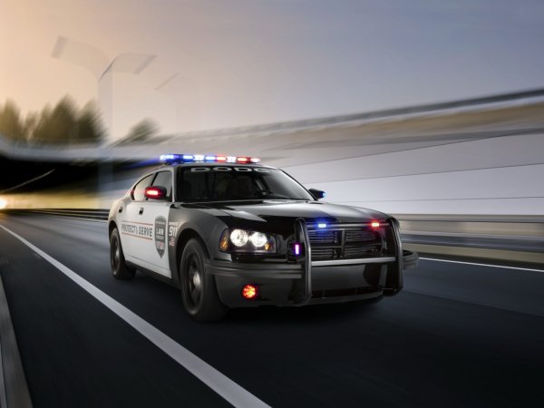 Полицейский dodge Charger