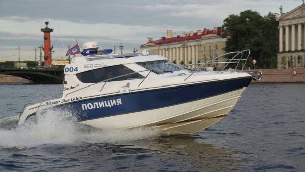 Катер водной полиции