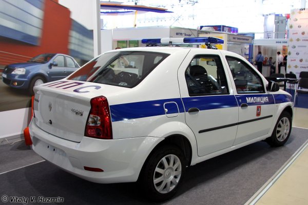 Renault Logan SR полиция