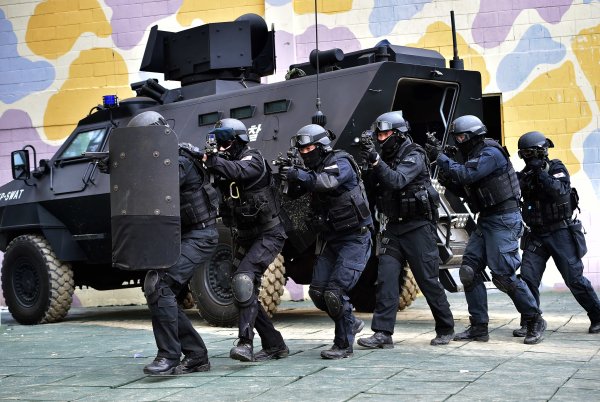 Спецназ США SWAT