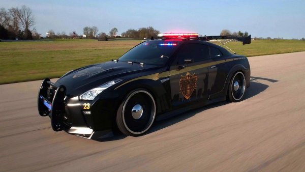 Nissan GTR Police