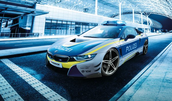 BMW i8 Police