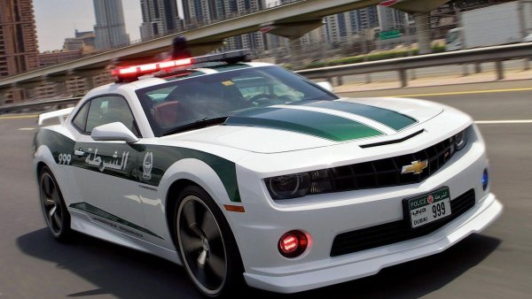 Chevrolet Camaro полиция Дубая