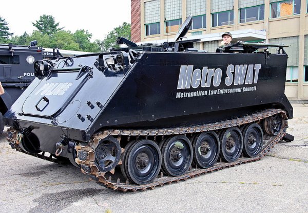 M113 бронетранспортёр САУ