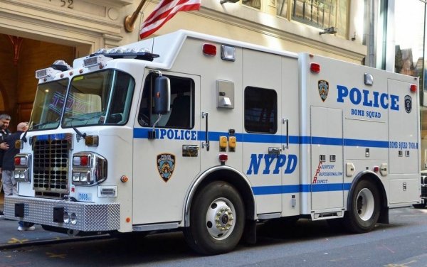 Полицейский грузовик NYPD Police