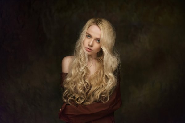 Мария Попова блондинка