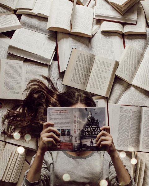 Фотосессия с книжкой