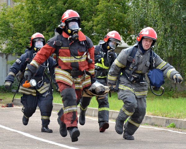 Пожарный МЧС