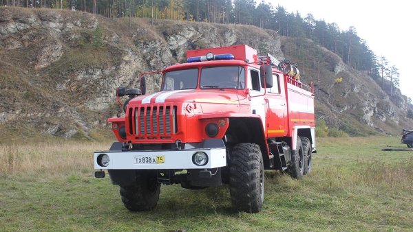 Пожарная машина Урал 5557