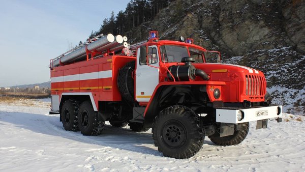 Пожарная машина Урал 5557