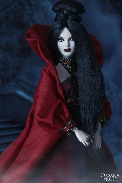 Barbie Haunted Beauty Vampire