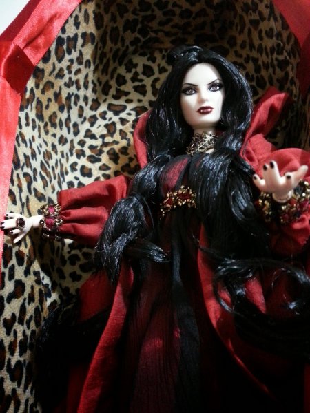 Barbie Haunted Beauty Vampire
