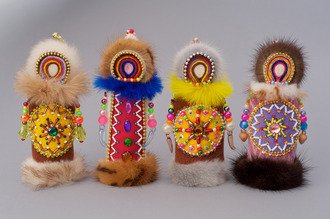 Кукла Акань украшение бисер