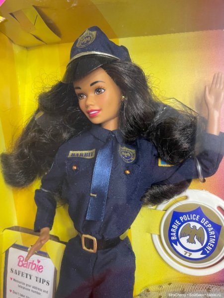 Police Officer Barbie 1993