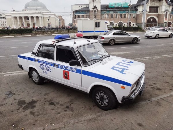 Машины полиции России