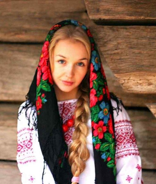 Девушка Славянка