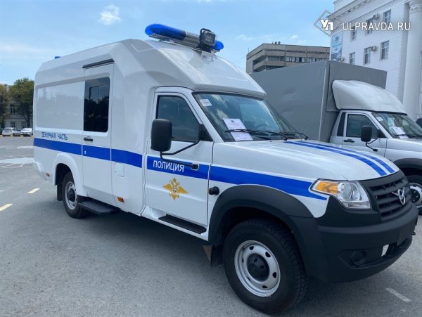 Автомобиль скорой и полиции