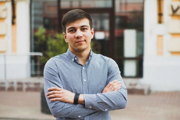 Илья Семенов