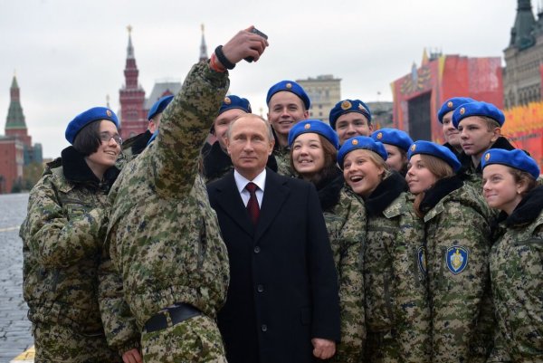 Селфи с Путиным на красной площади