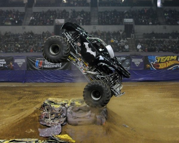 Monster Jam Бэтмен