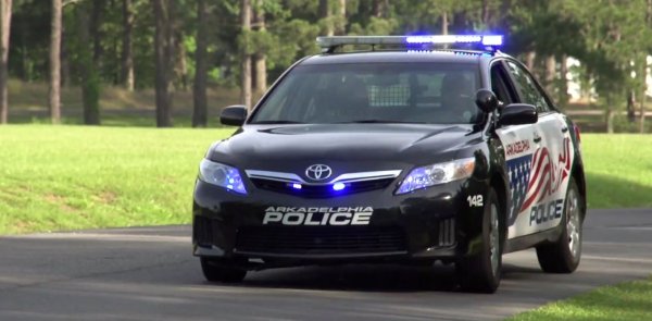 Полицейская Toyota Camry 3.5