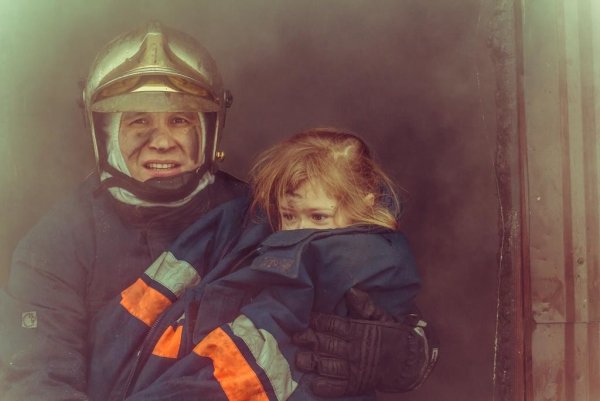 МЧС России спасение детей из пожара