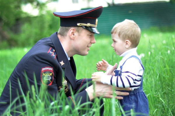 Полицейский сребенеои