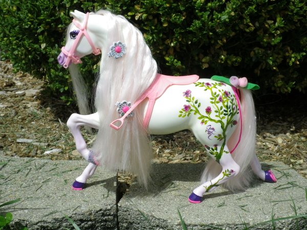 Барби Horse Rosebud