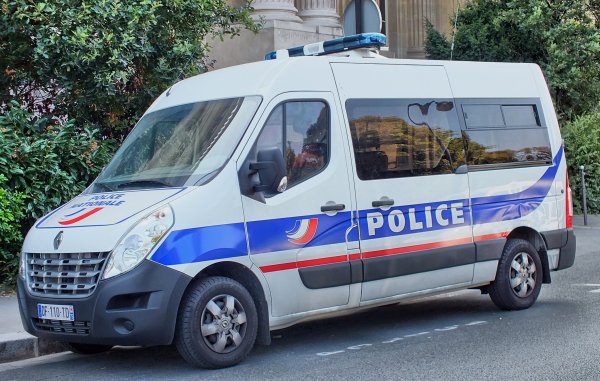 Микроавтобус "полиция"