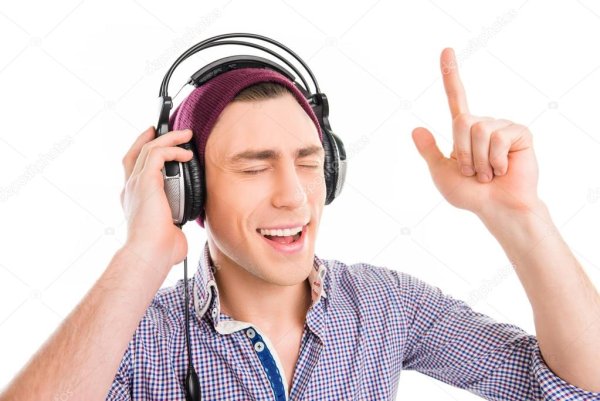 Мужик в наушниках