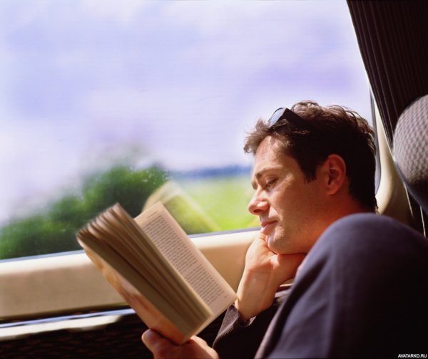 Чтение книг