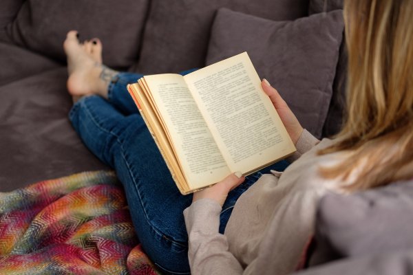 Чтение книг