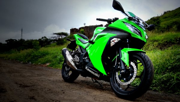 Kawasaki Ninja ex300