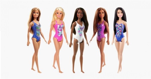Barbie в купальнике 2015