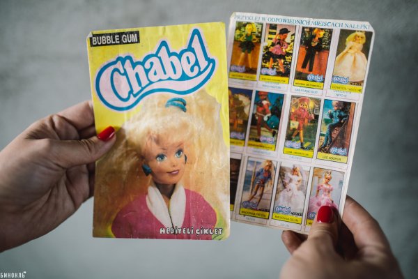 Барби 90 наклейки жвачки