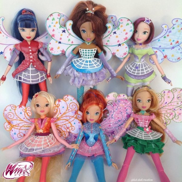 Кукла Winx Club Космикс Флора