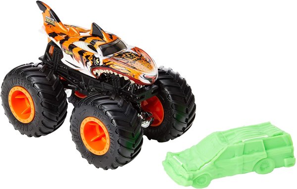 Монстр-трак hot Wheels Monster Jam Carolina crusher (flw78) 1:64