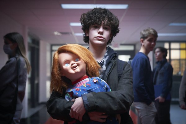 Чаки сериал Джейк и Девон