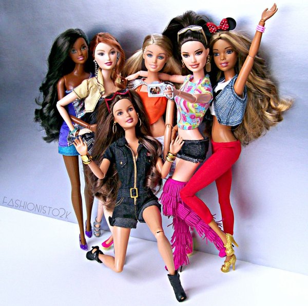 Кукла Барби группа