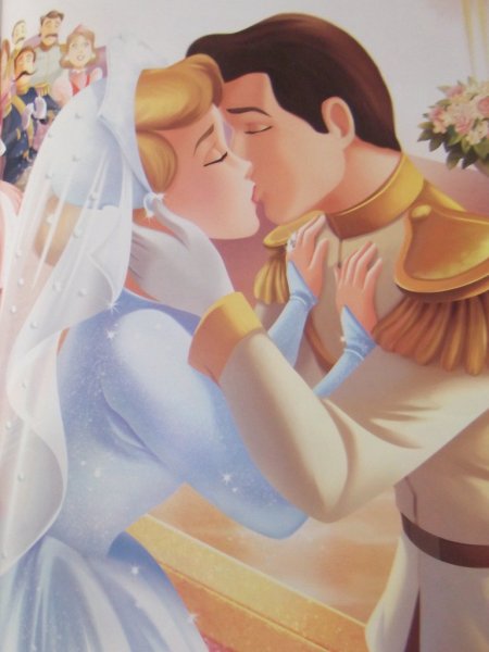 Золушка 2015 Золушка и принц Kiss
