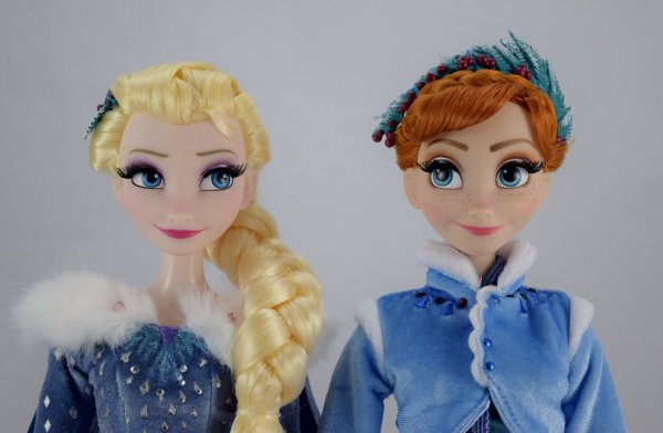 Кукла Disney Frozen Базовая Анна