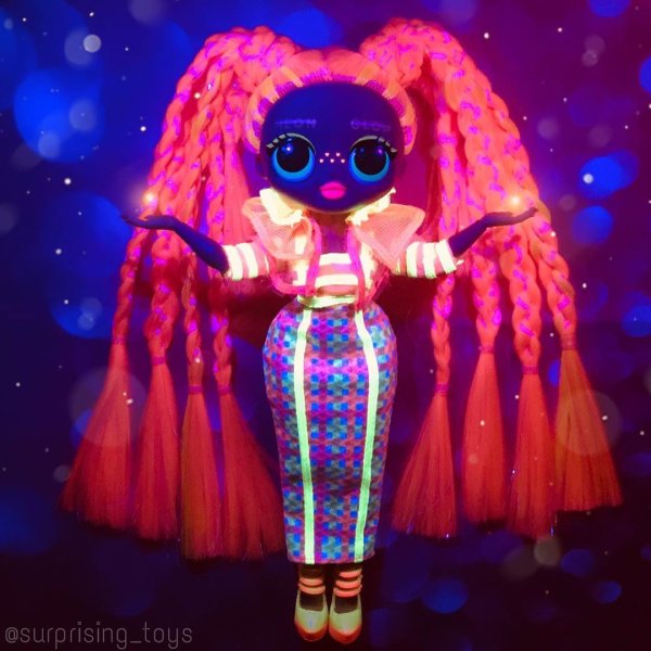 Кукла ЛОЛ омг неон Dazzle