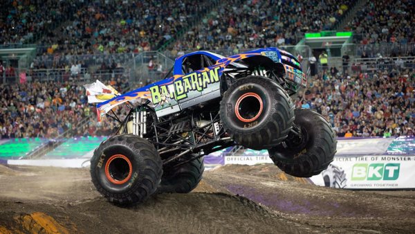 Монстр трак Monster Jam