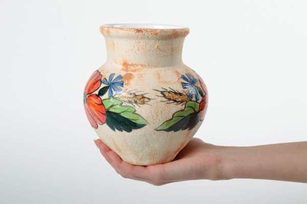 Красивые керамические вазы